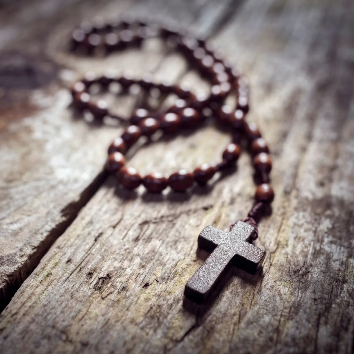What is the spiritual meaning of a broken rosary